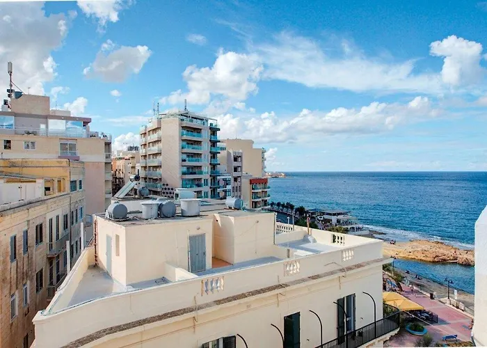 Sliema Skyvue Penthouse With Jacuzzi And Seaviews