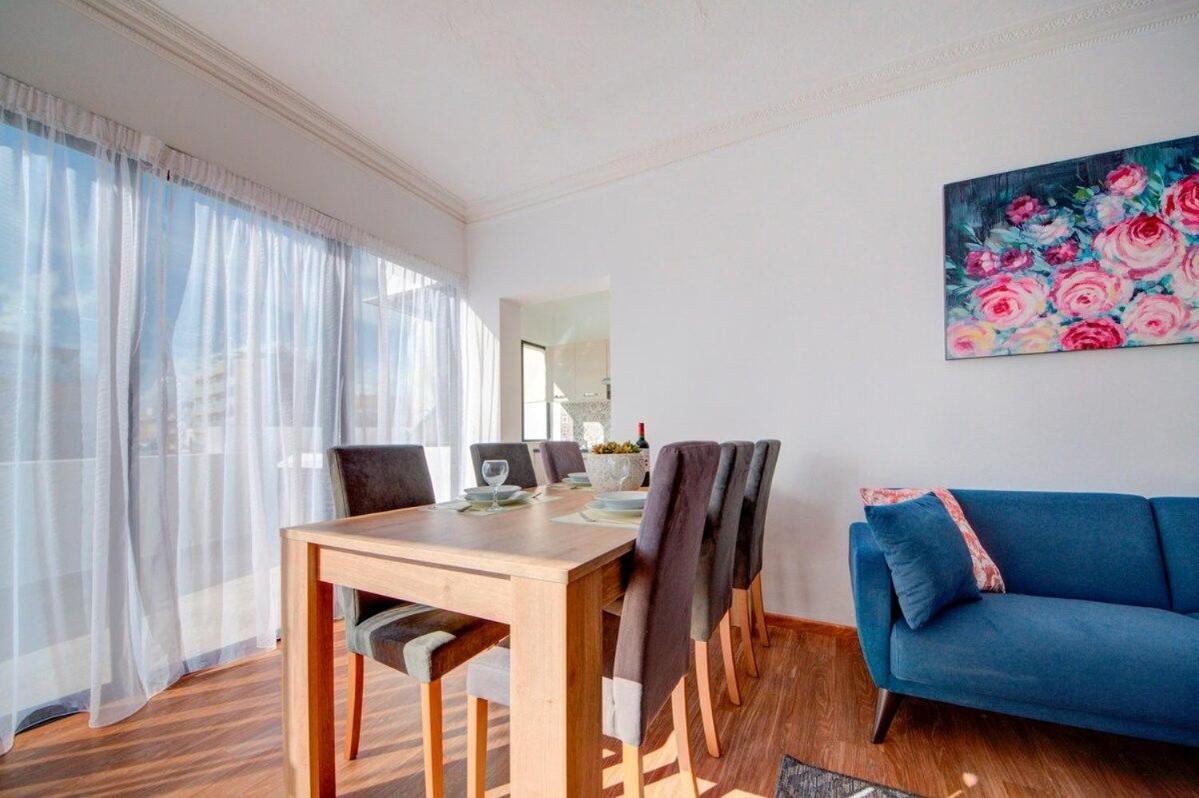 Skyvue Penthouse With Jacuzzi And Seaviews Apartment Sliema