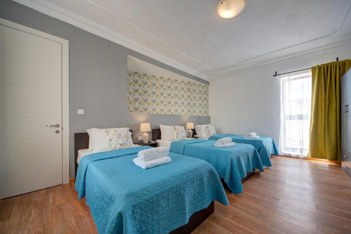 Skyvue Penthouse With Jacuzzi And Seaviews